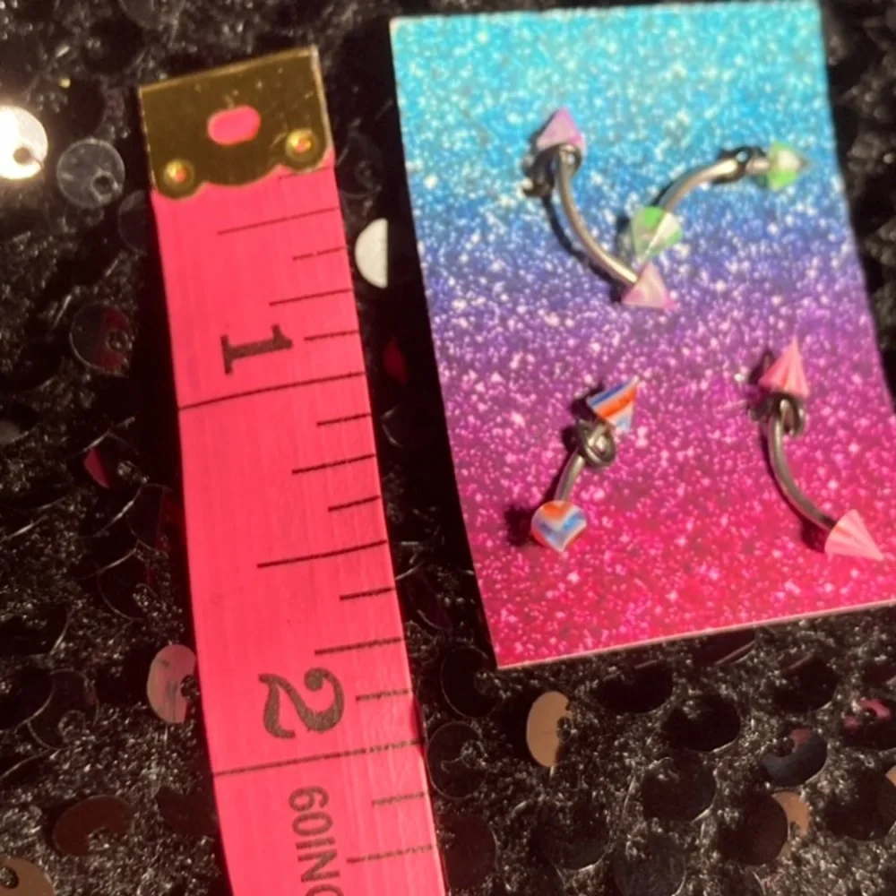 Eyebrow Piercing Barbell Curved Bent Banana Body Jewelry Emo Punk Goth Egirl NEW - Picture 3 of 7